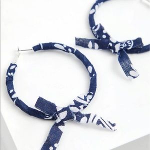 NAVY BANDANA WRAP HOOP EARRINGS